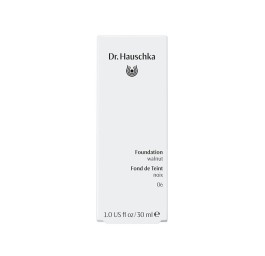 DR. HAUSCHKA fond de teint 06 walnut 30 ml
